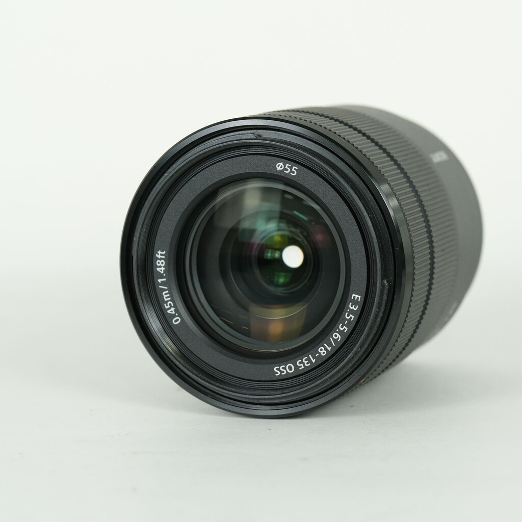 SONY E 18-135mm F3.5-5.6 OSS SEL18135の出品 | ONE SCENE（ワンシーン）