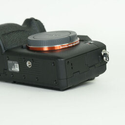 SONY α7RIV ボディ ILCE-7RM4A   【後期モデル 液晶下部にSONYロゴなし】