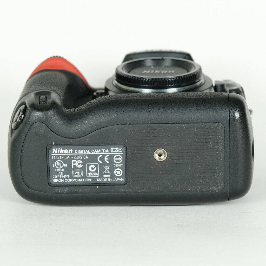 Nikon D3xの出品 | ONE SCENE（ワンシーン）