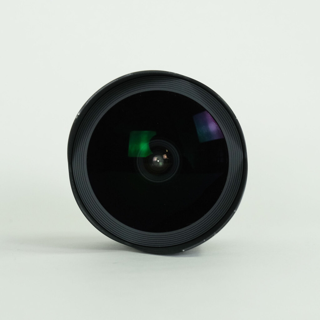 SIGMA 15mm F2.8EX DG DIAGONAL FISHEYE (ニコンF用) SIGMA 15mm F2.8EX DG DIAGONAL FISHEYE (ニコンF用)