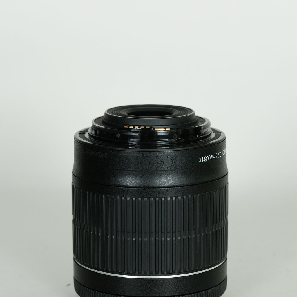 Canon EF-S18-55mm F3.5-5.6 IS STM