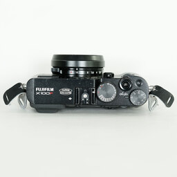 FUJIFILM X100F ブラック