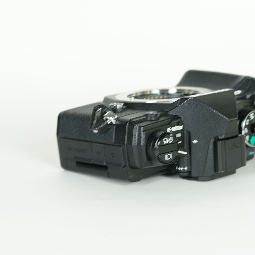 OLYMPUS OM-D E-M5 Mark III