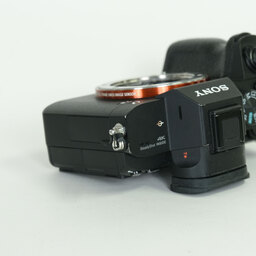 SONY α7 III(ILCE-7M3) SONY α7 III(ILCE-7M3)