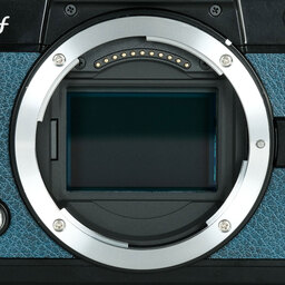 Nikon Z f プレミアムエクステリア張替済み   ［プレミアムエクステリア張替キャンペーン・皮革換装品］