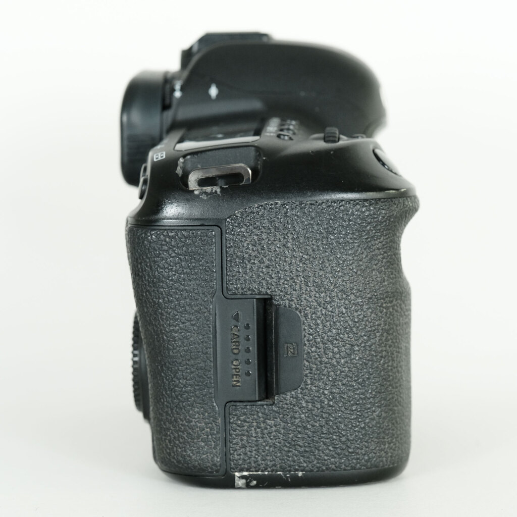 Canon EOS 5D Mark IV