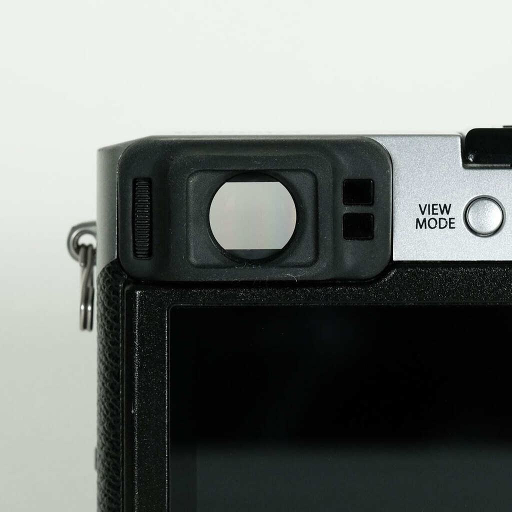 FUJIFILM X100F シルバー FUJIFILM X100F シルバー