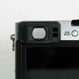 FUJIFILM X100F シルバー FUJIFILM X100F シルバー