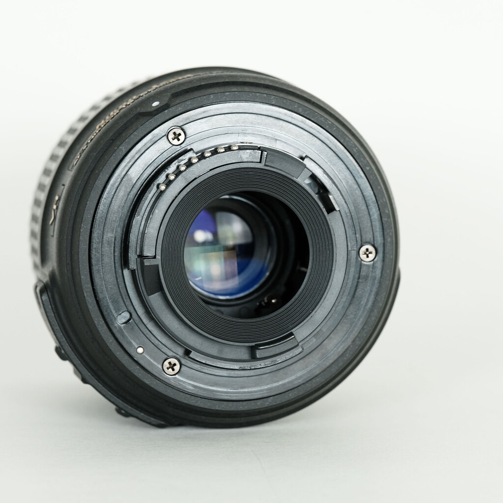 Nikon AF-S DX NIKKOR 18-55mm F3.5-5.6 G VR