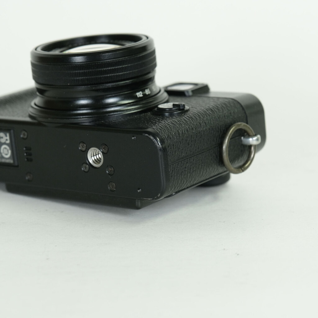 FUJIFILM X10 ブラック