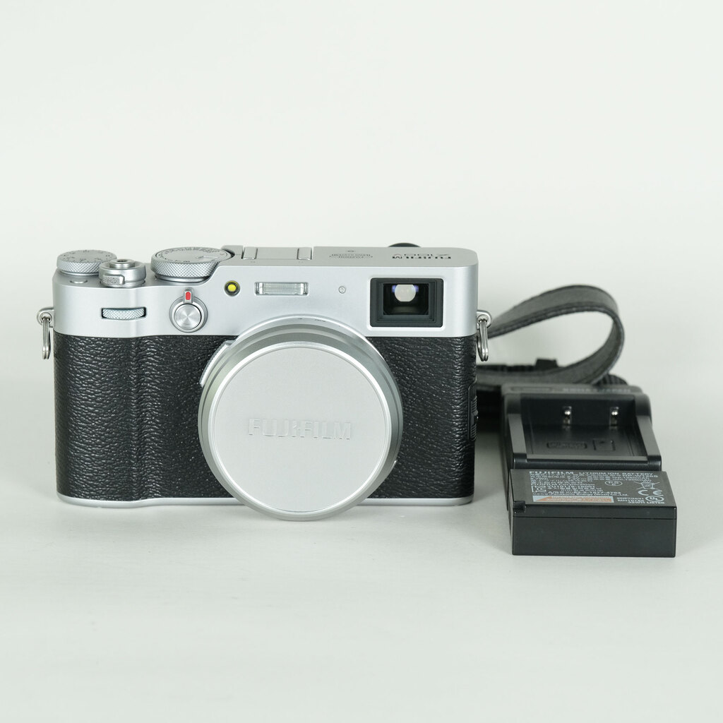 FUJIFILM X100V シルバー