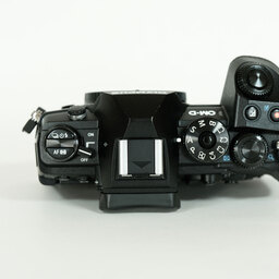 OLYMPUS OM-D E-M1 Mark III