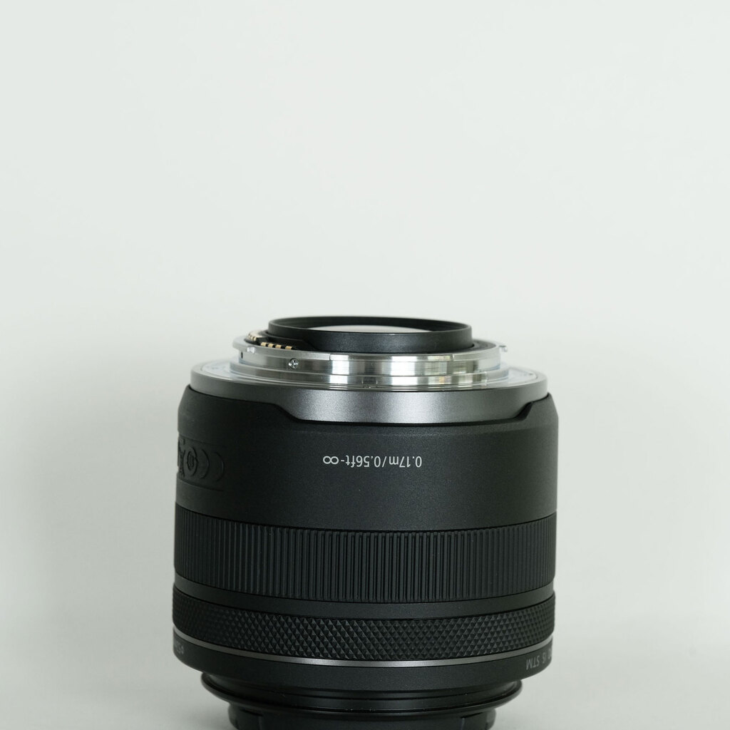 Canon RF35mm F1.8 MACRO IS STM