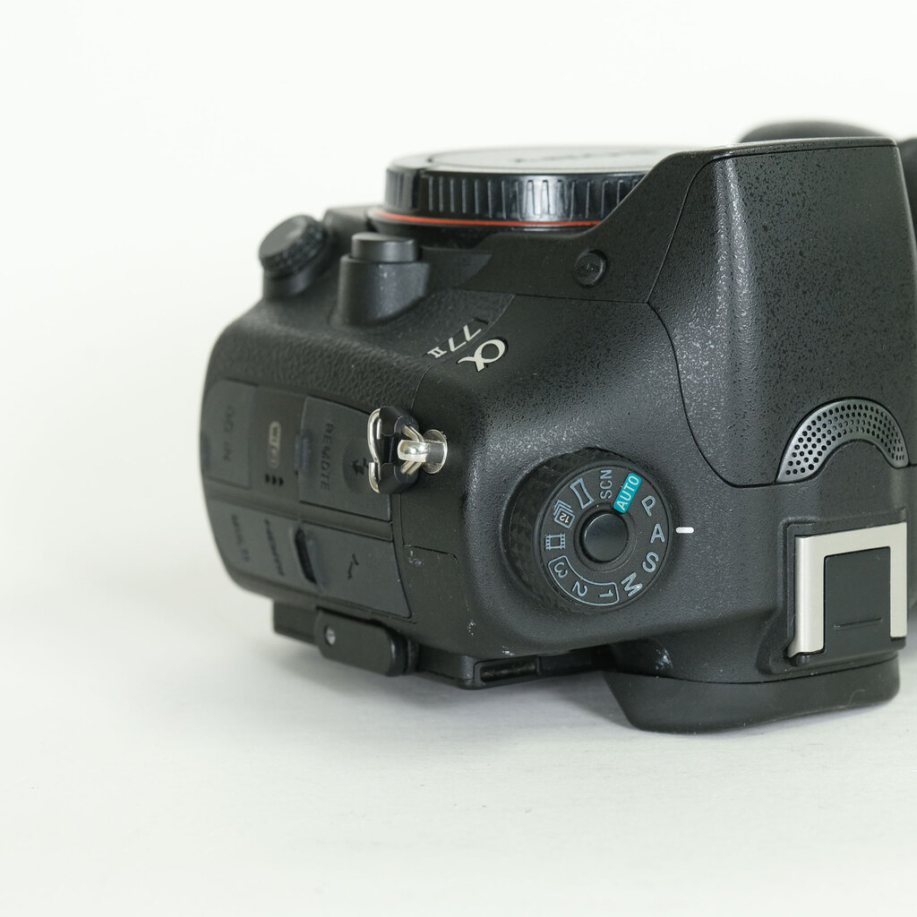 SONY α77IIボディ ILCA-77M2 SONY α77IIボディ ILCA-77M2