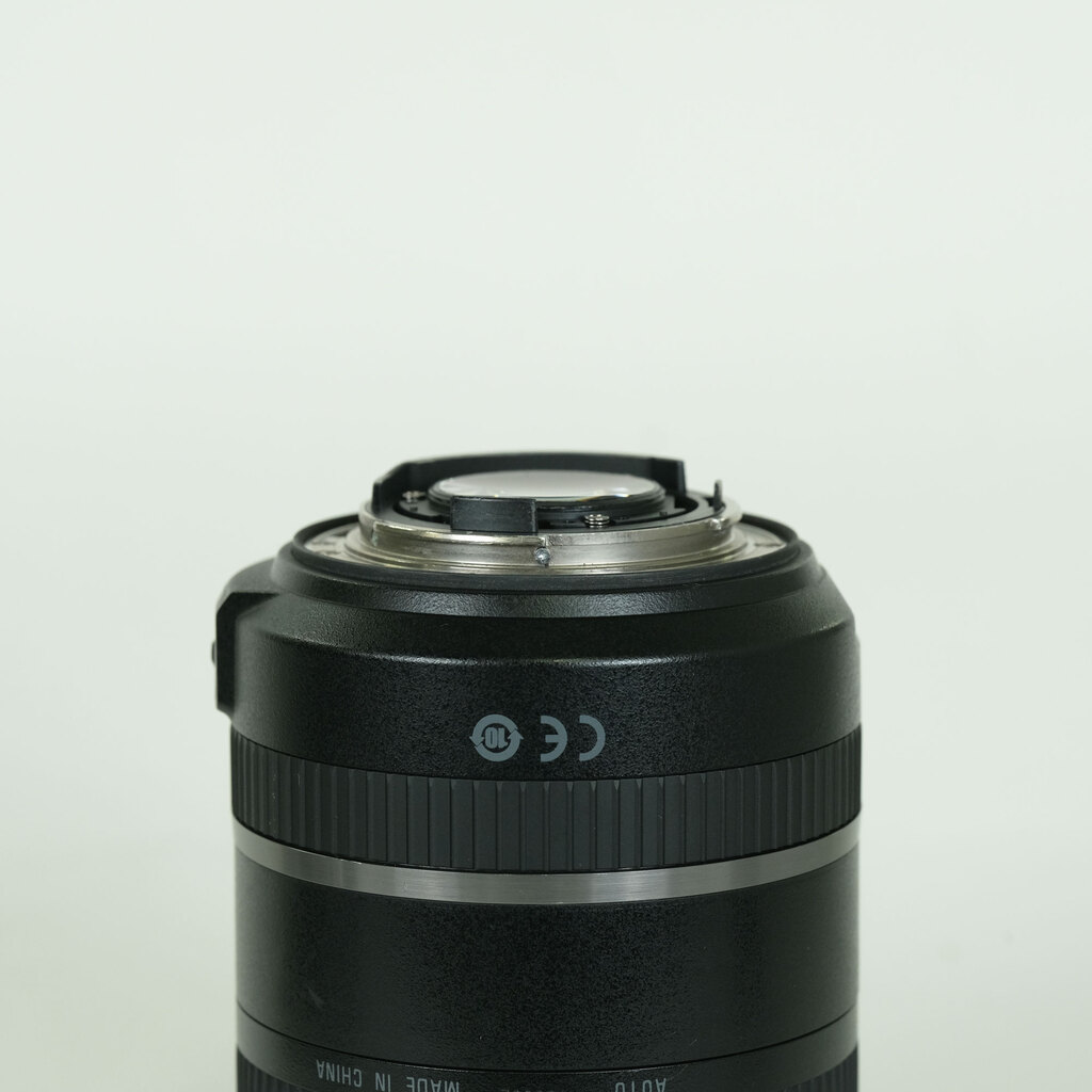 TAMRON 28-300mm F3.5-6.3 Di VC PZD/Model A010N(ニコンF用) TAMRON 28-300mm F3.5-6.3 Di VC PZD/Model A010N(ニコンF用)