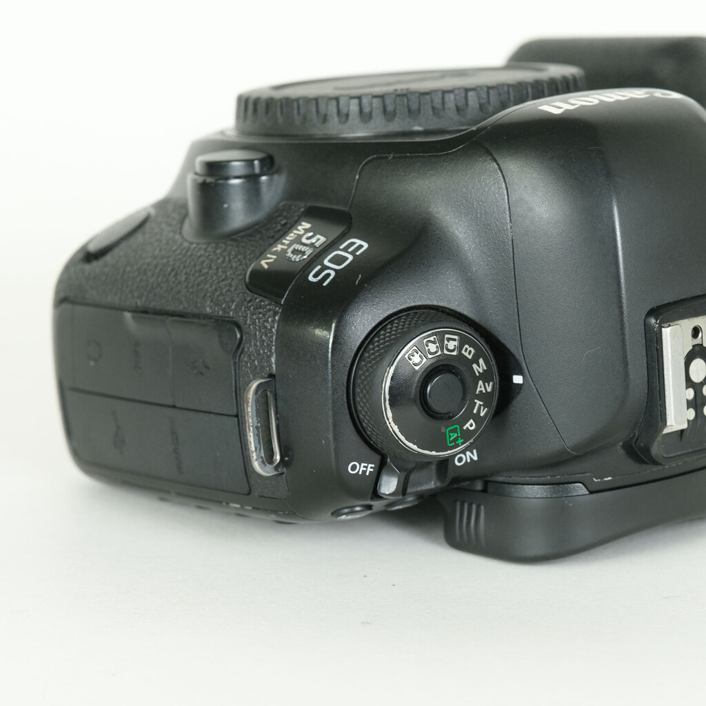 Canon EOS 5D Mark IV