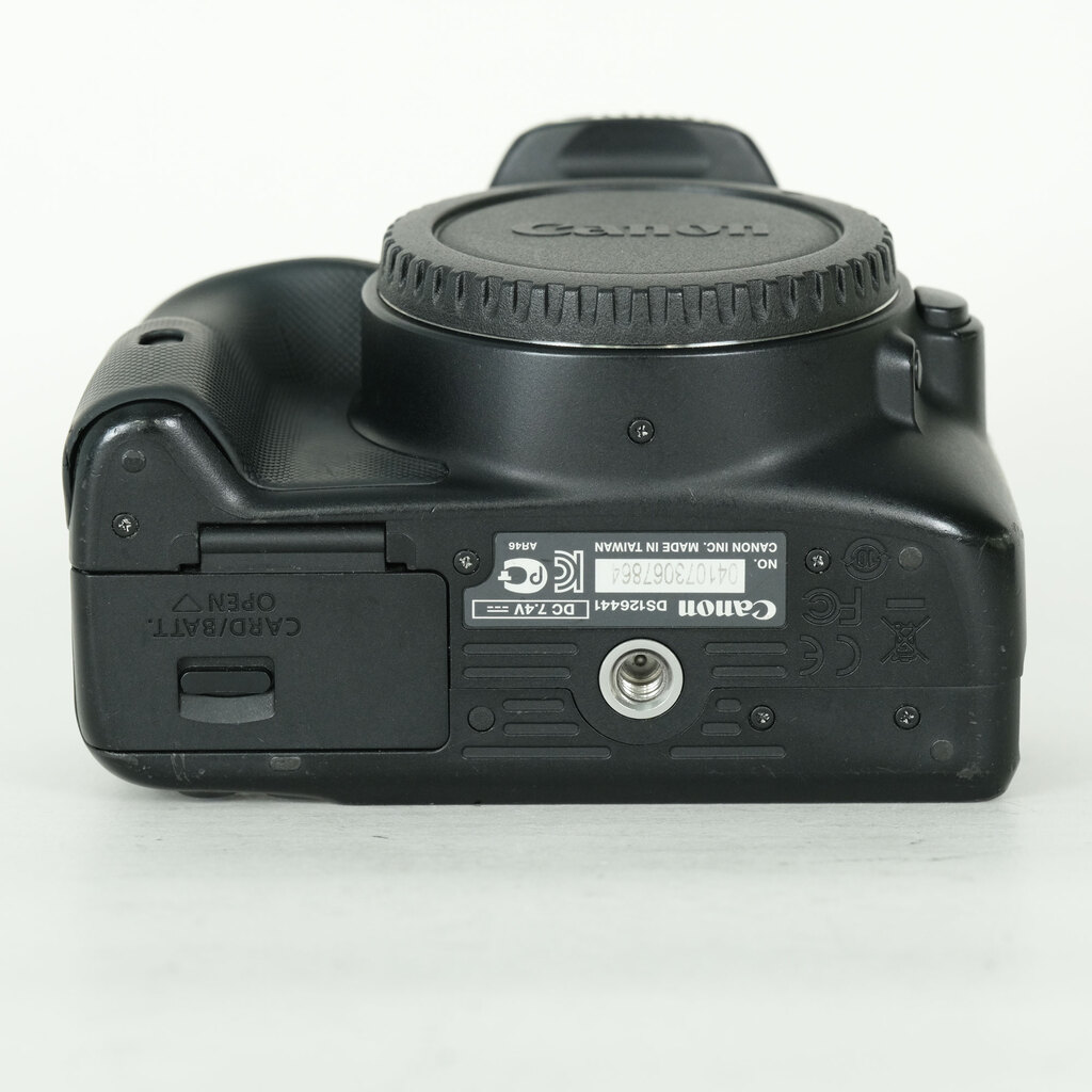 Canon EOS Kiss X7
