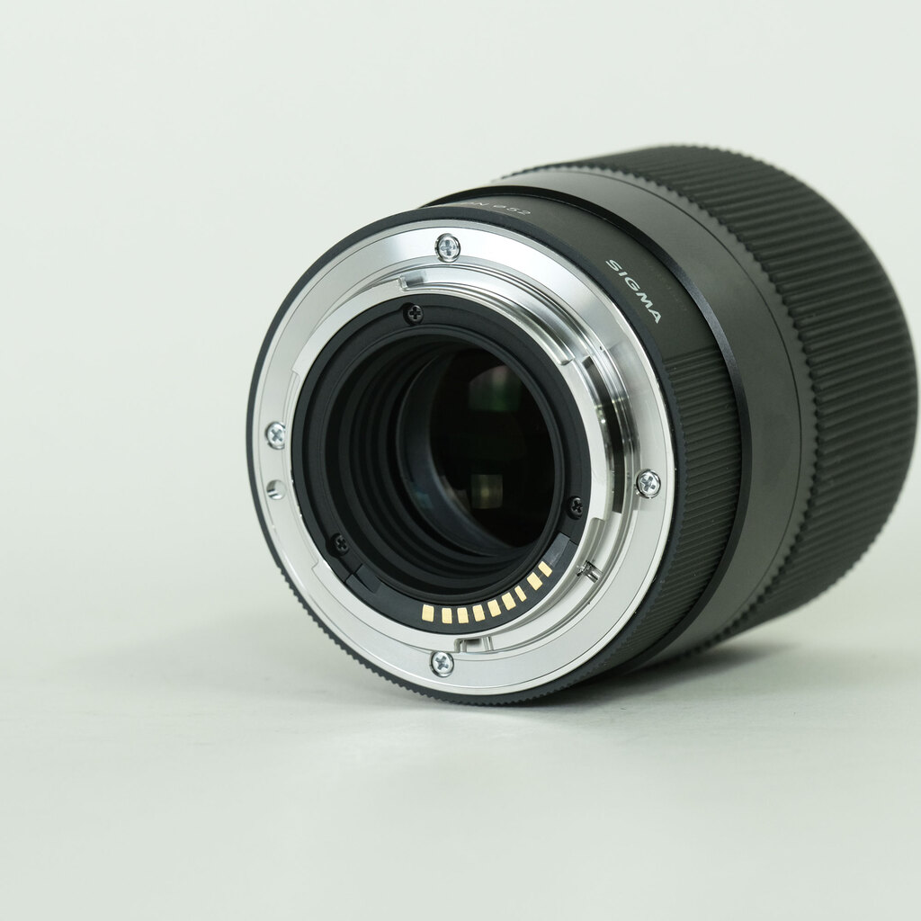 SIGMA 30mm F1.4 DC DN｜Contemporary [キヤノンM用]