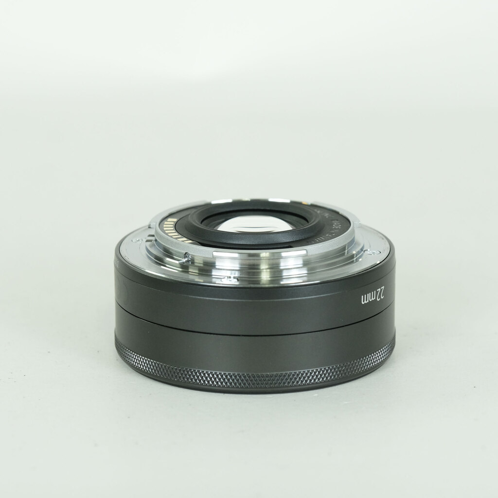 Canon EF-M22mm F2 STM