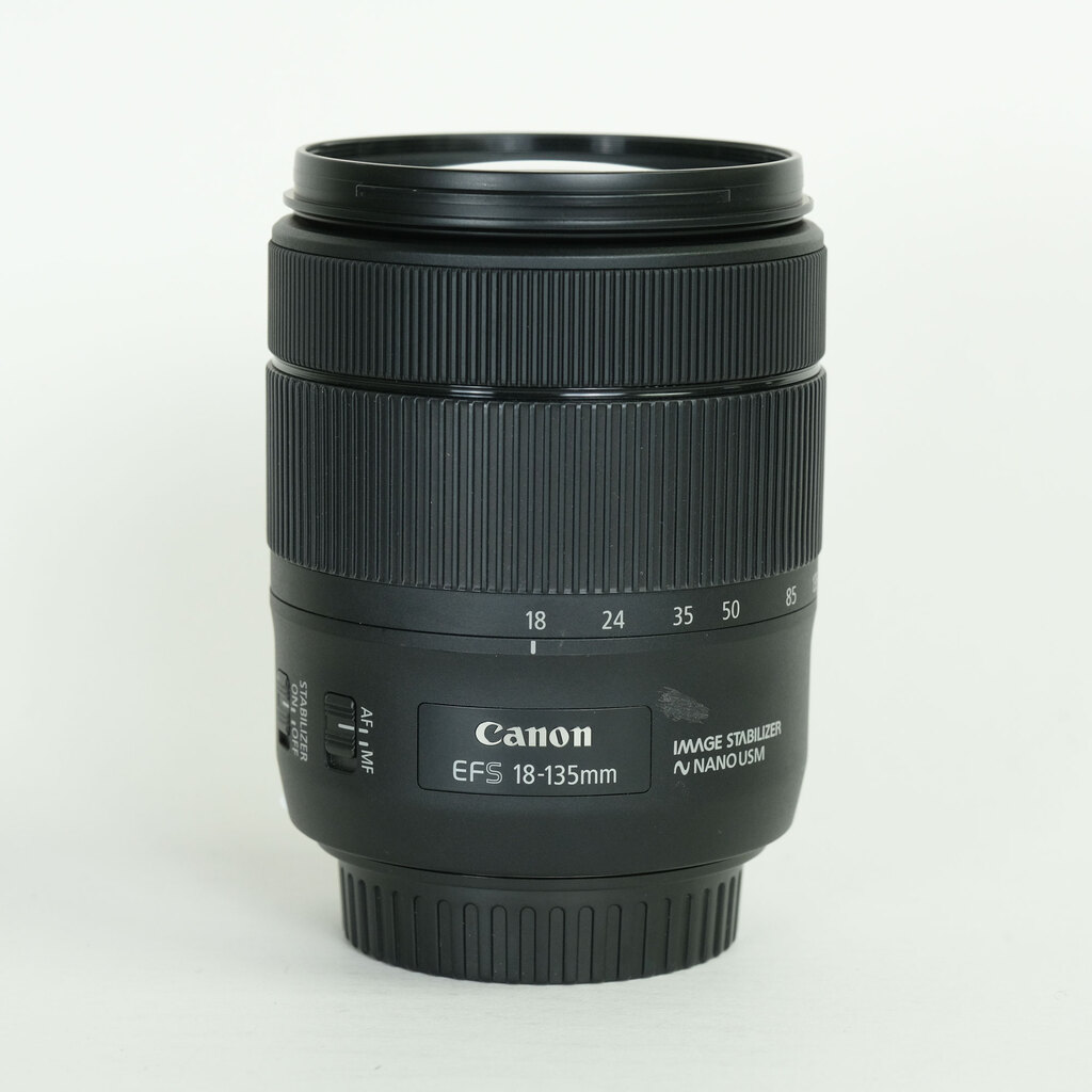 Canon EF-S18-135mm F3.5-5.6 IS USM