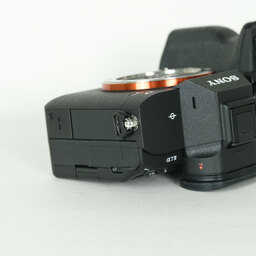 SONY α7 IV(ILCE-7M4) SONY α7 IV(ILCE-7M4)