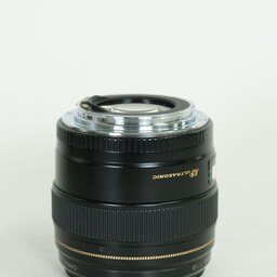 Canon EF85mm F1.8 USM