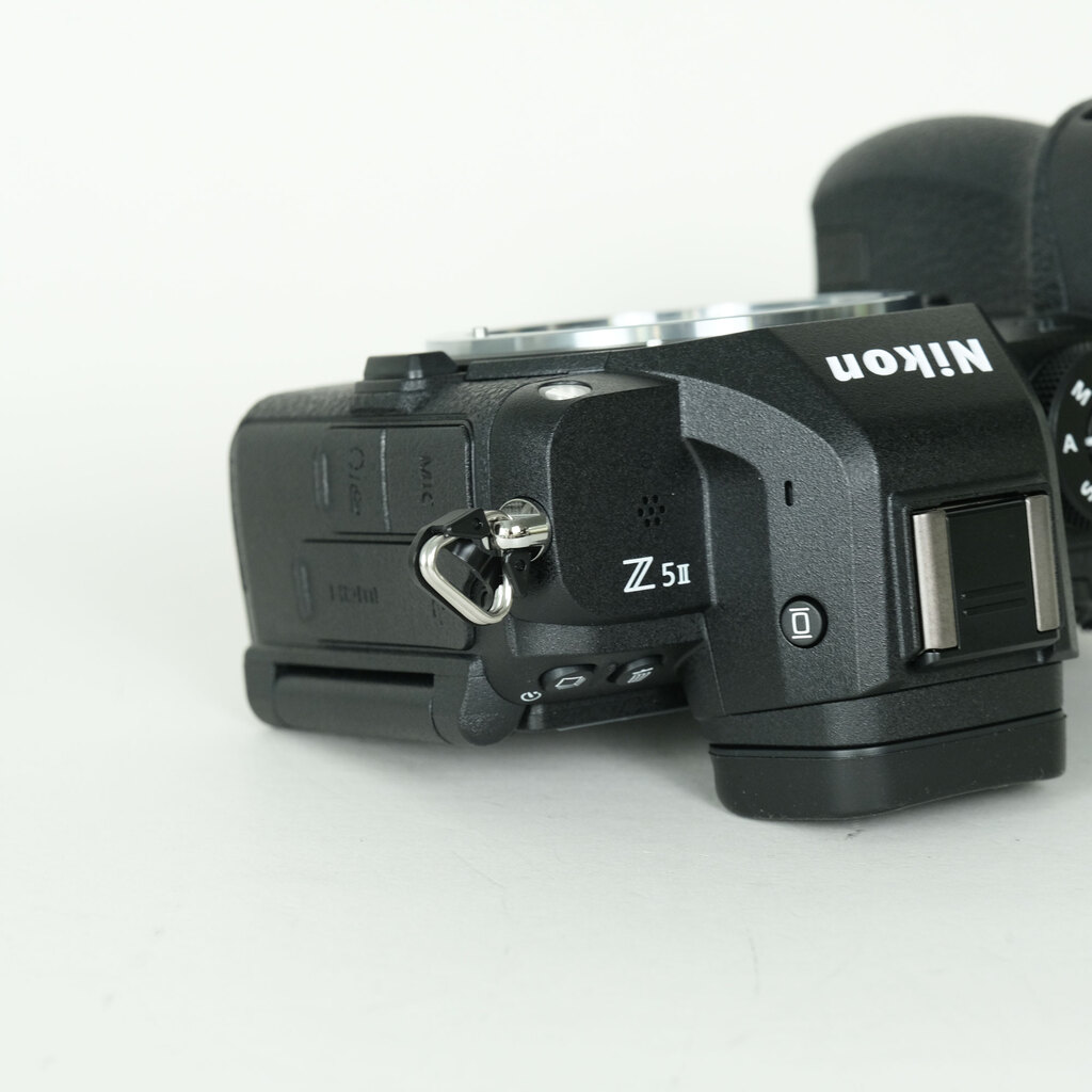 Nikon Z5IIの出品 | ONE SCENE（ワンシーン）