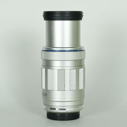 OLYMPUS M.ZUIKO ED75-300mm F4.8-6.7 シルバー
