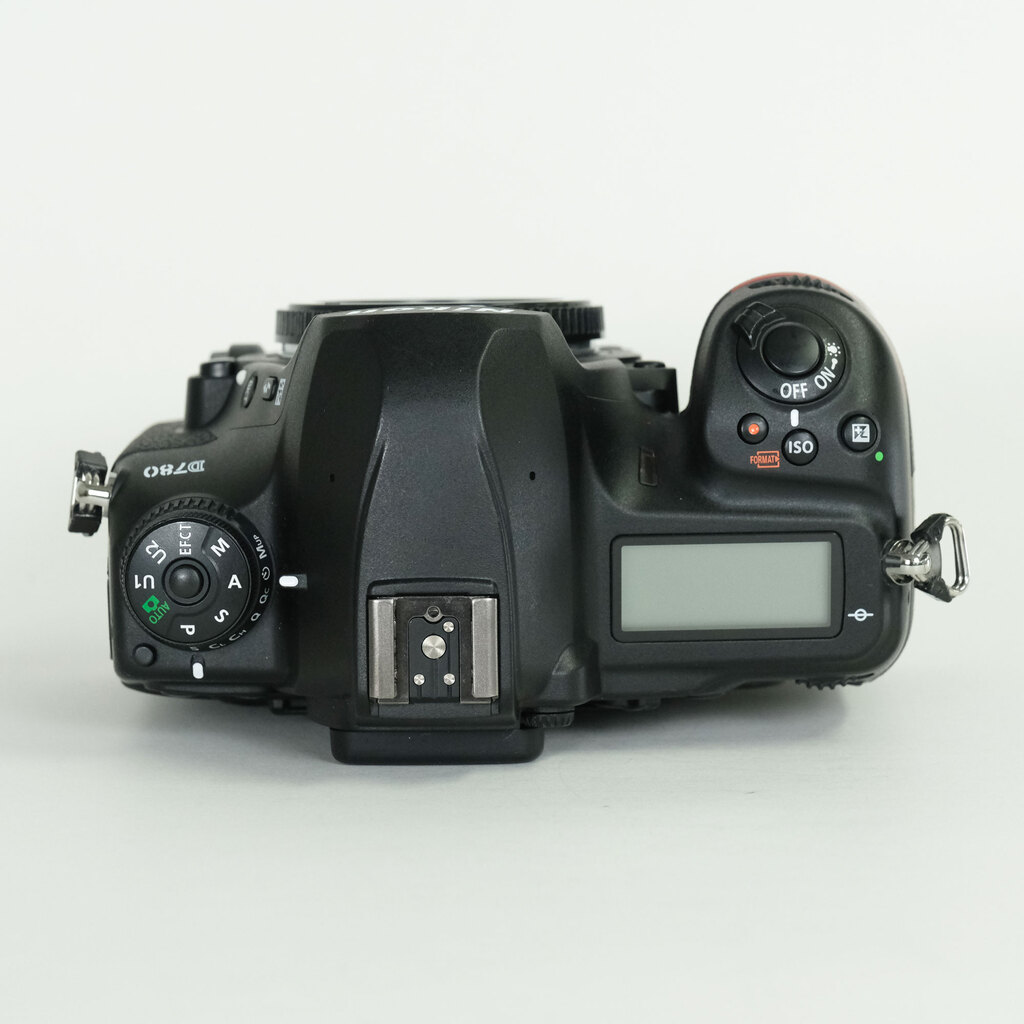 Nikon D780
