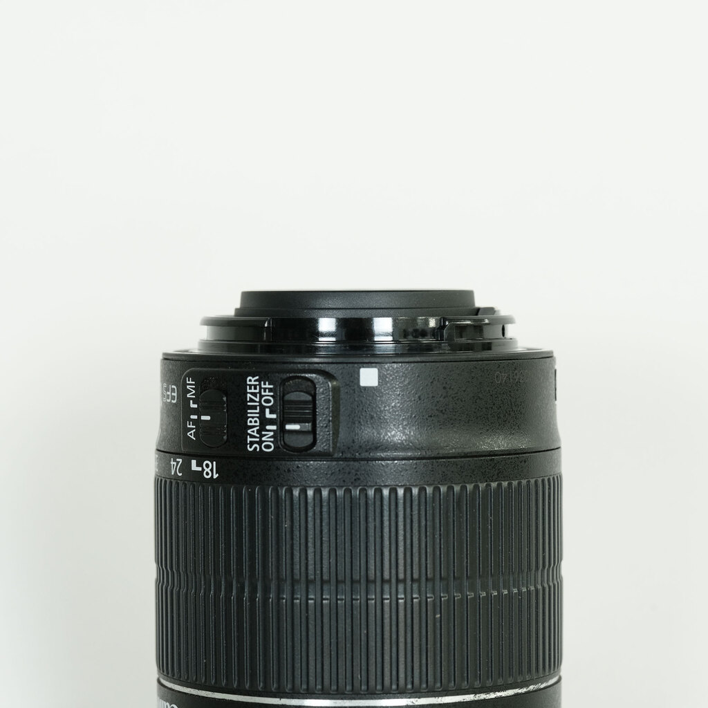 Canon EF-S18-55mm F3.5-5.6 IS STM