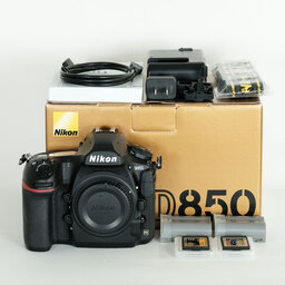 Nikon D850