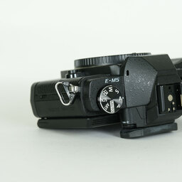 OLYMPUS OM-D E-M5 ボディ ブラック