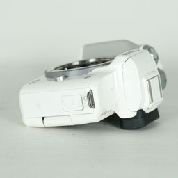 Canon EOS Kiss M