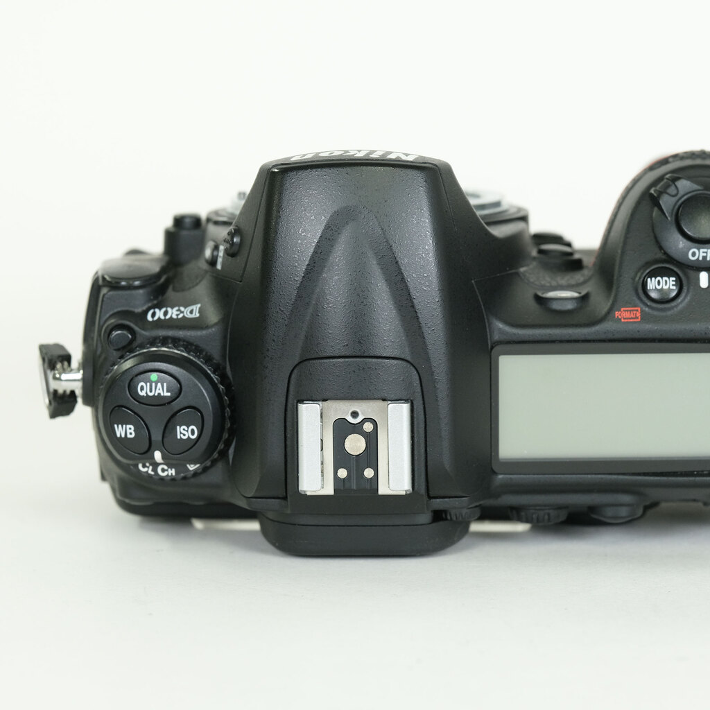 Nikon D300 ボディ