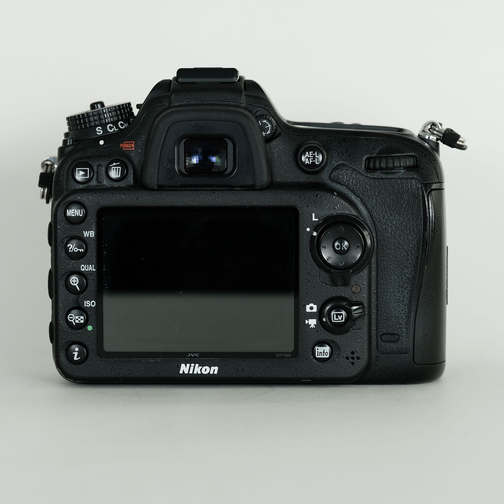 Nikon D7100