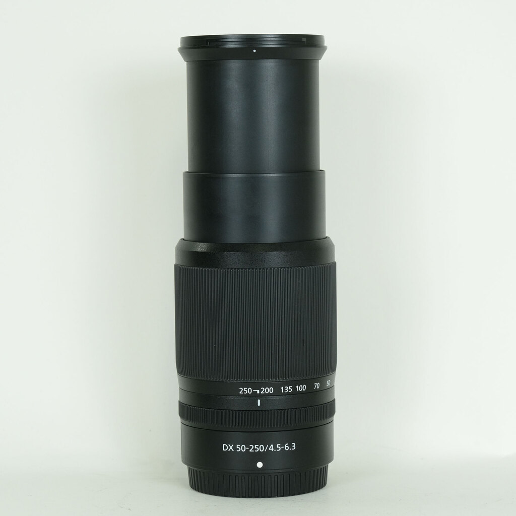 Nikon NIKKOR Z DX 50-250mm f/4.5-6.3 VR Nikon NIKKOR Z DX 50-250mm f/4.5-6.3 VR