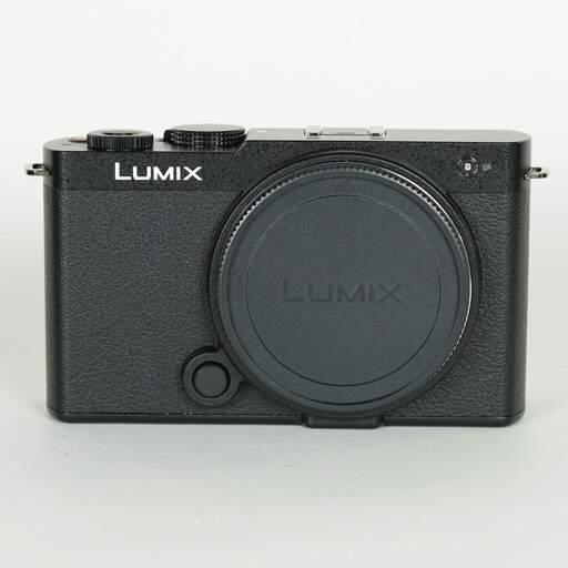 Panasonic LUMIX DC-S9