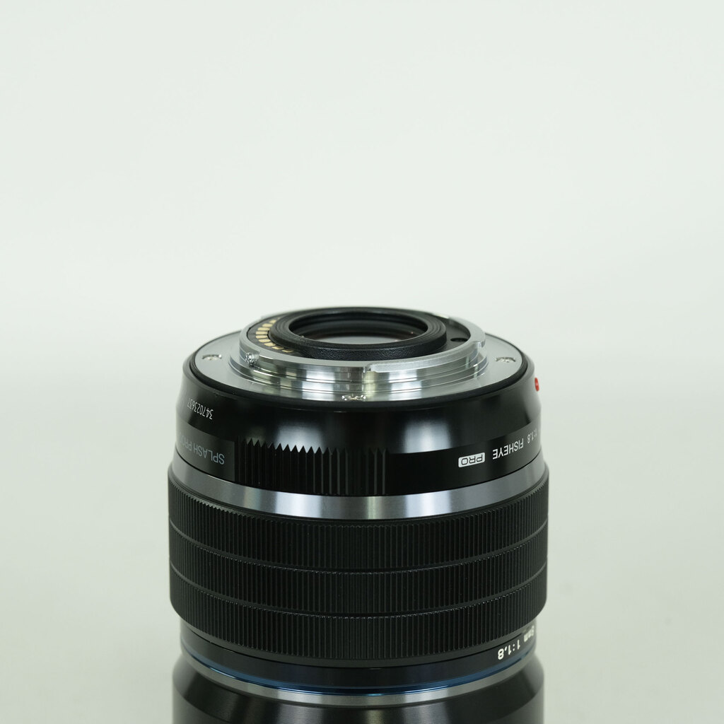 OLYMPUS M.ZUIKO DIGITAL ED 8mm F1.8 Fisheye PRO