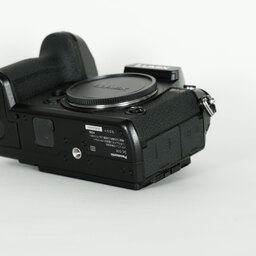 Panasonic LUMIX DC-S1R