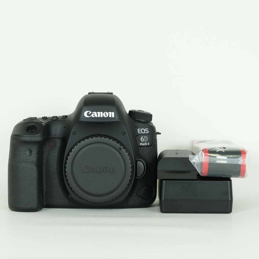 Canon EOS 6D Mark II Canon EOS 6D Mark II