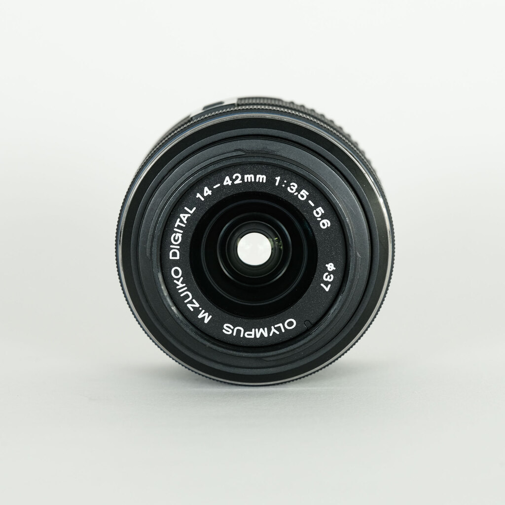 OLYMPUS M.ZUIKO DIGITAL 14-42mm F3.5-5.6IIR ブラック