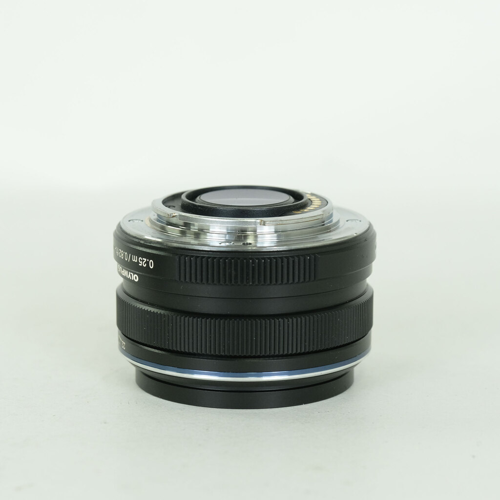 OLYMPUS M.ZUIKO DIGITAL 17mm F1.8