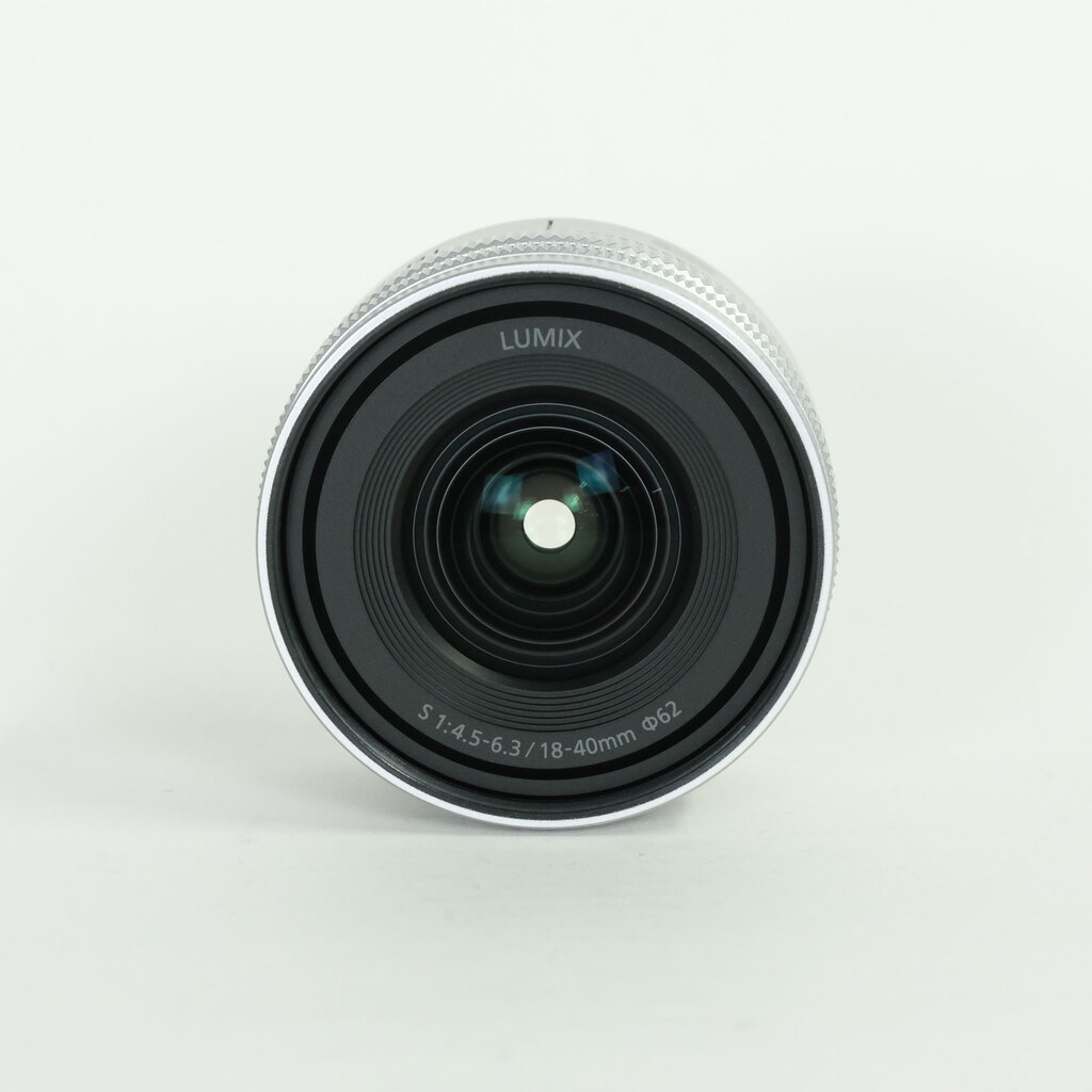 Panasonic LUMIX S 18-40mm F4.5-6.3 Panasonic LUMIX S 18-40mm F4.5-6.3