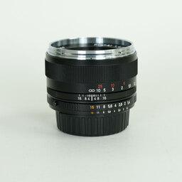 Carl Zeiss Planar T* 50mm F1.4 ZF.2 [ニコンF用]