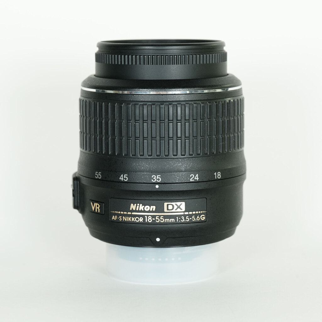 Nikon AF-S DX NIKKOR 18-55mm F3.5-5.6 G VR