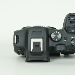 Canon EOS R7