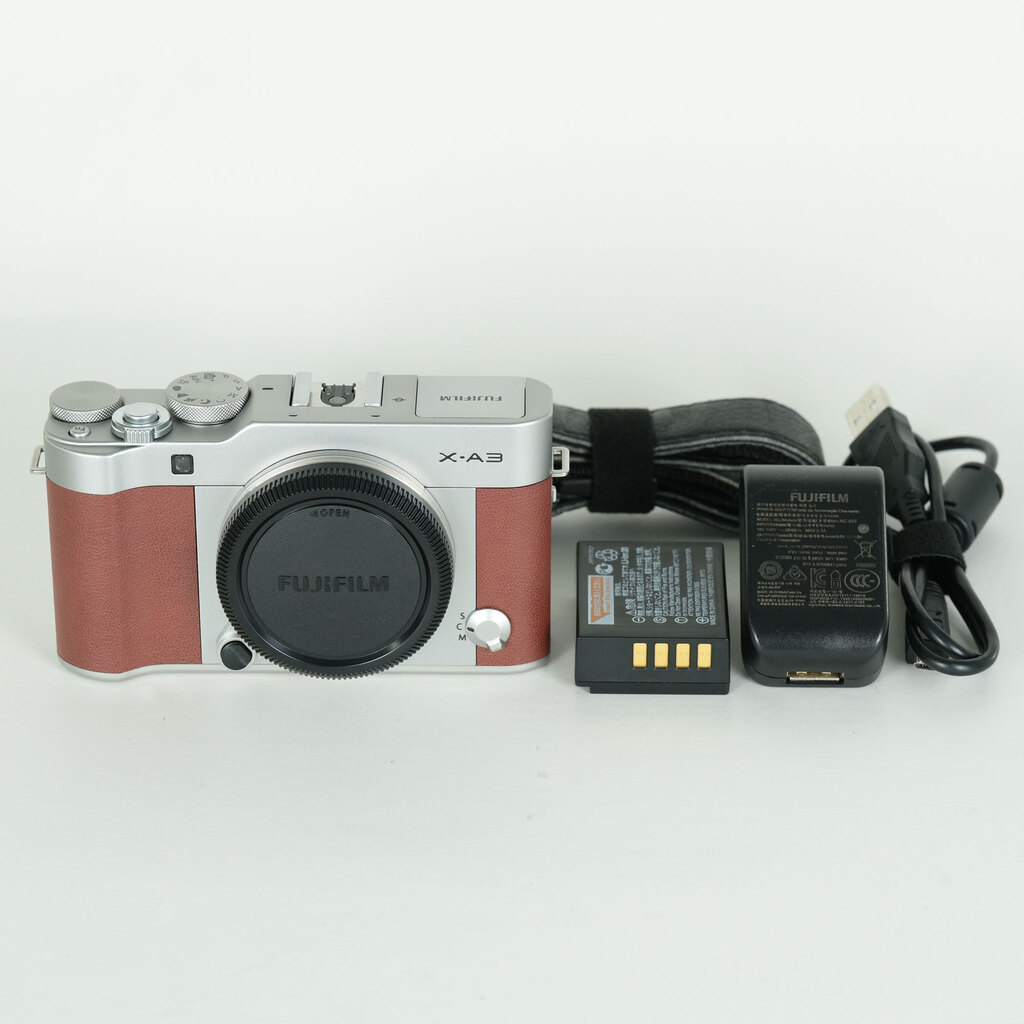 FUJIFILM X-A3 ボディ ブラウンの出品 | ONE SCENE（ワンシーン）