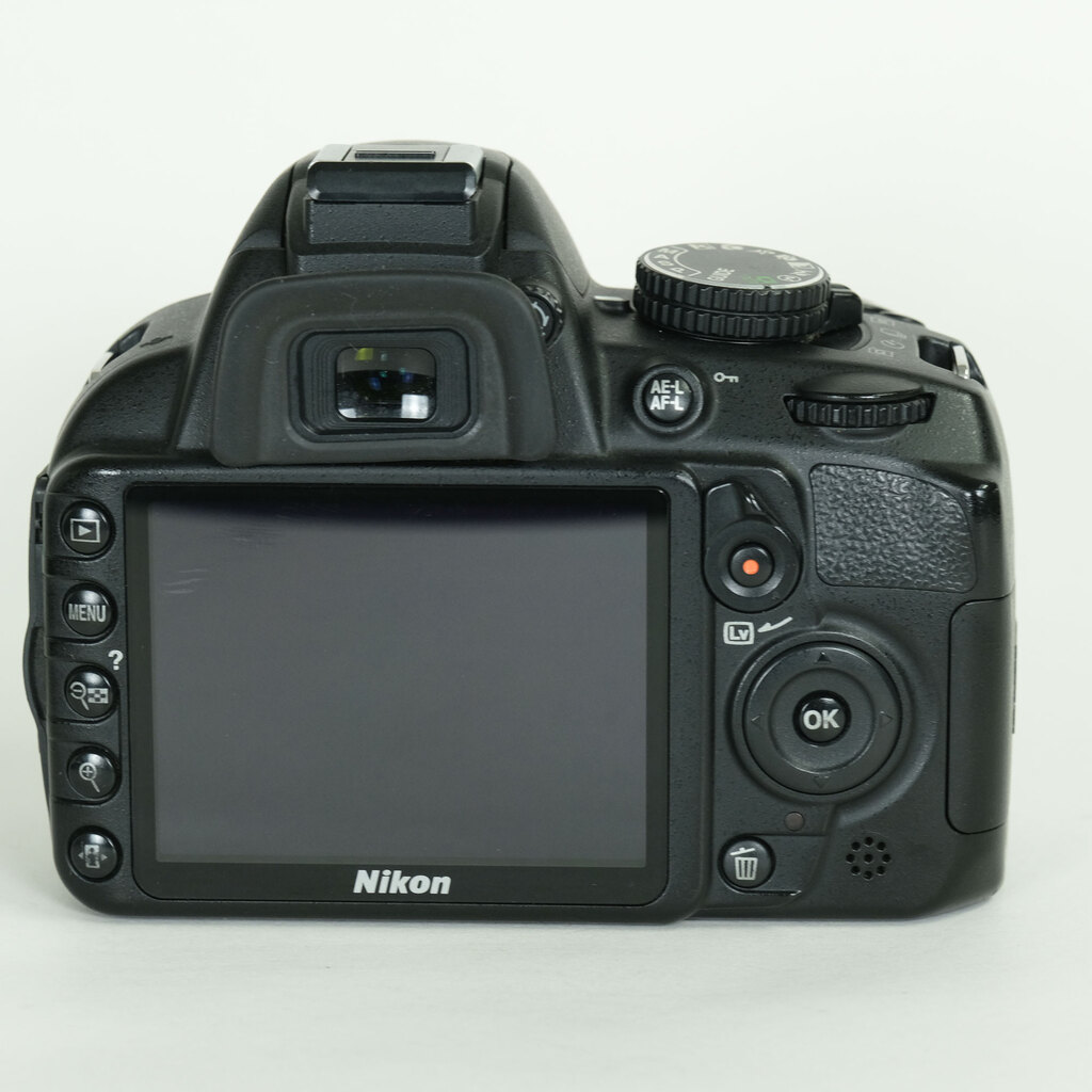 Nikon D3100 ボディ