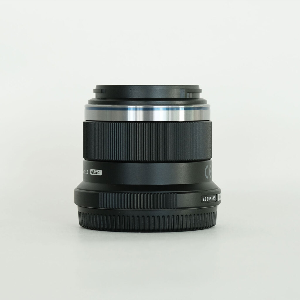 OLYMPUS M.ZUIKO DIGITAL 45mm F1.8の出品 | ONE SCENE（ワンシーン）