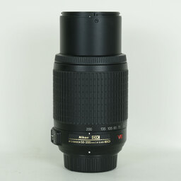 Nikon AF-S DX VR Zoom-Nikkor 55-200mm F4-5.6G IF-ED Nikon AF-S DX VR Zoom-Nikkor 55-200mm F4-5.6G IF-ED